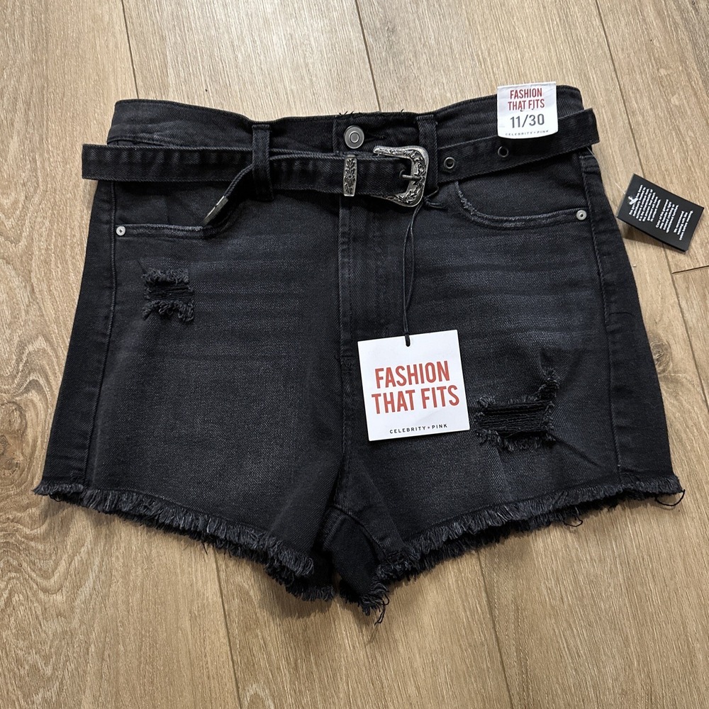Celebrity Pink Women's Black Belted Distressed‎ Fray Hem Shorts 11/30 NEW